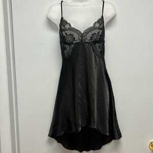 Frederick’s of Hollywood GRACIE Black Satin 2 Piece Lingerie Set Size Medium
